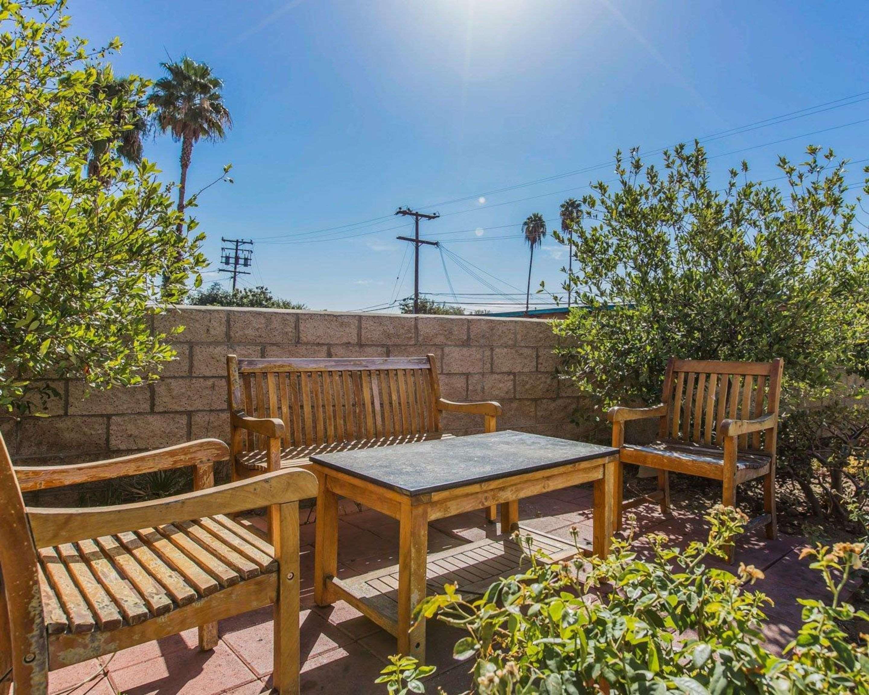 Quality Inn Rosemead-Los Angeles Bagian luar foto